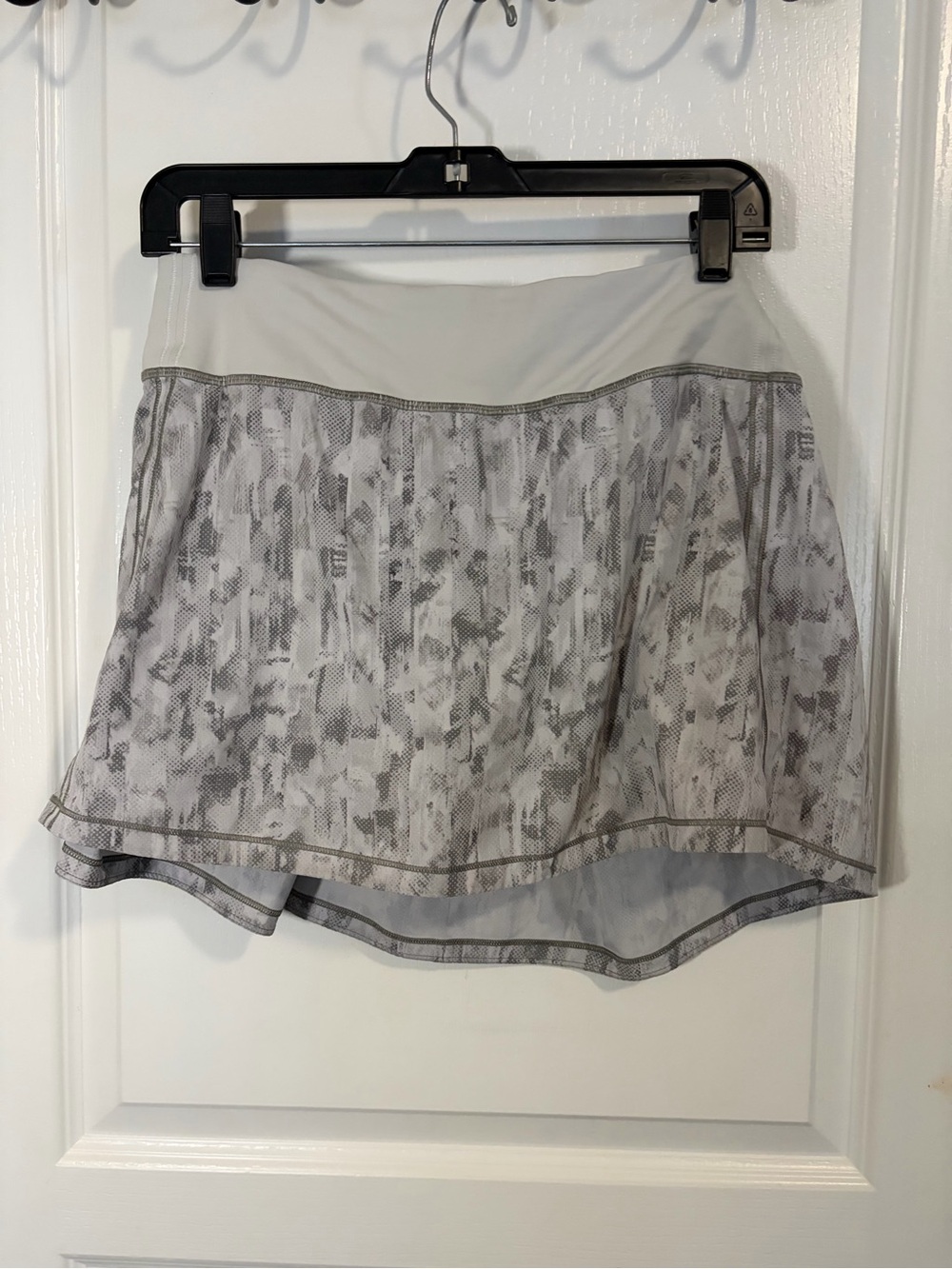 lululemon athletica Gray Printed Skater Skirt